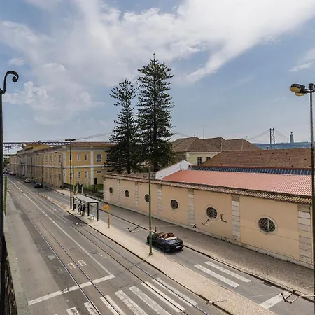 Sunny Belem By Lovelystay